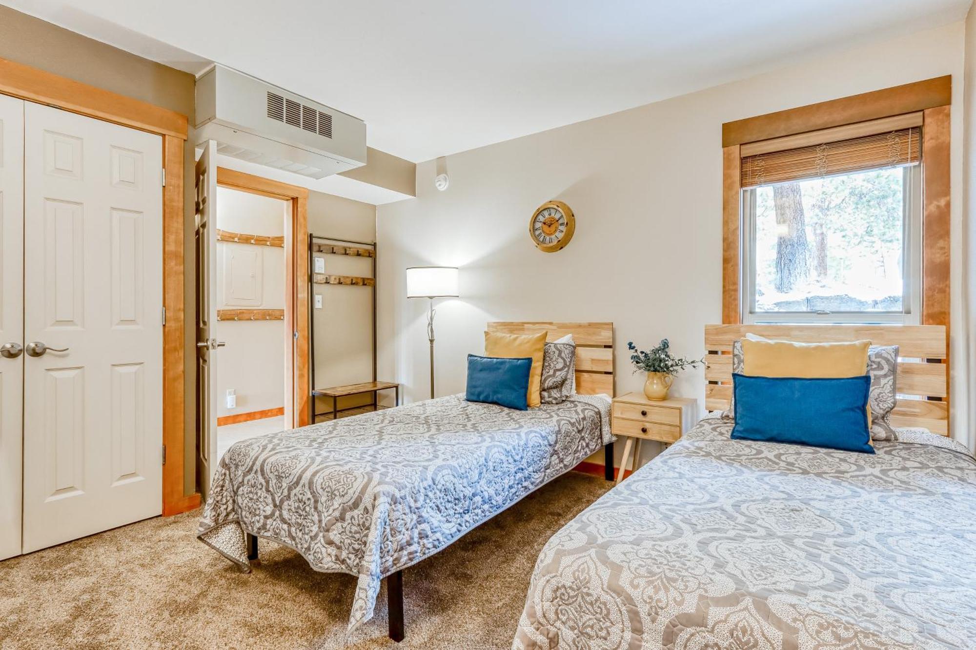 Seventh Mountain II Apartment Deschutes River Woods Room photo