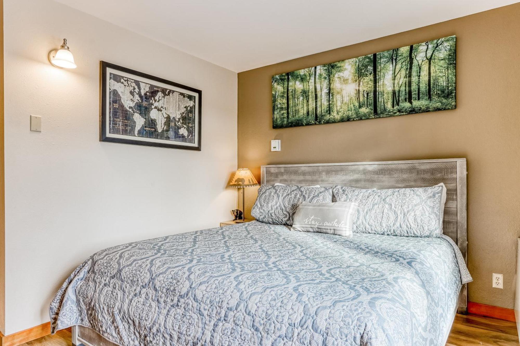 Seventh Mountain II Apartment Deschutes River Woods Room photo