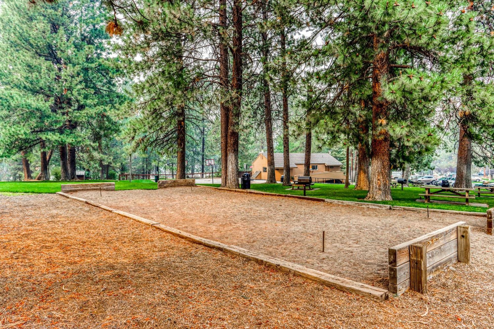 Seventh Mountain II Apartment Deschutes River Woods Room photo