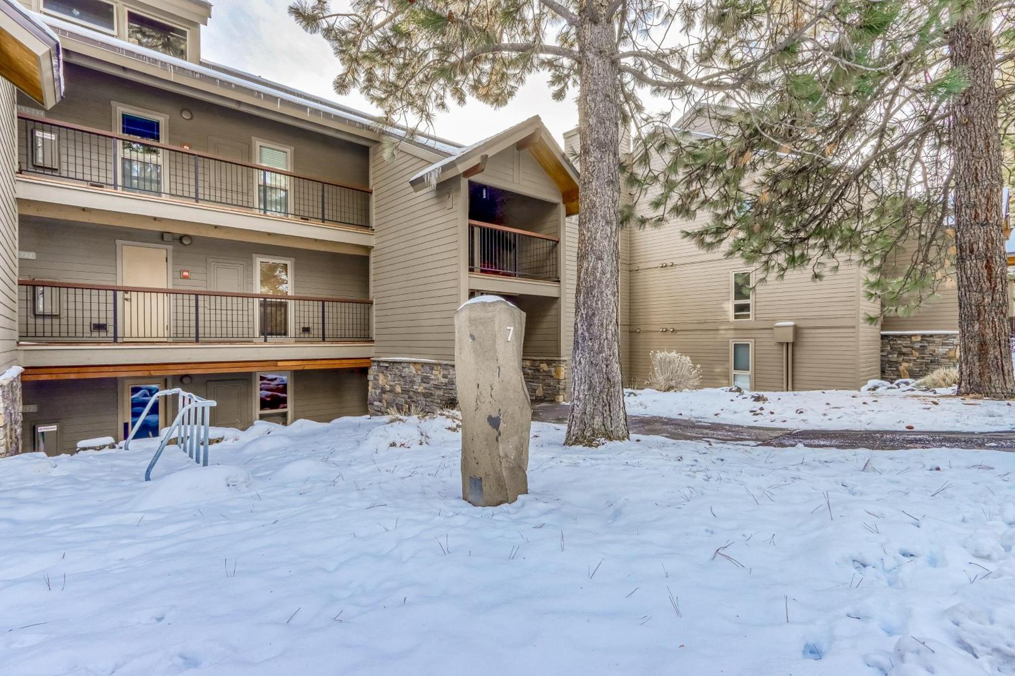 Seventh Mountain II Apartment Deschutes River Woods Room photo